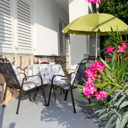 Apartments Marta Crikvenica Luaran gambar