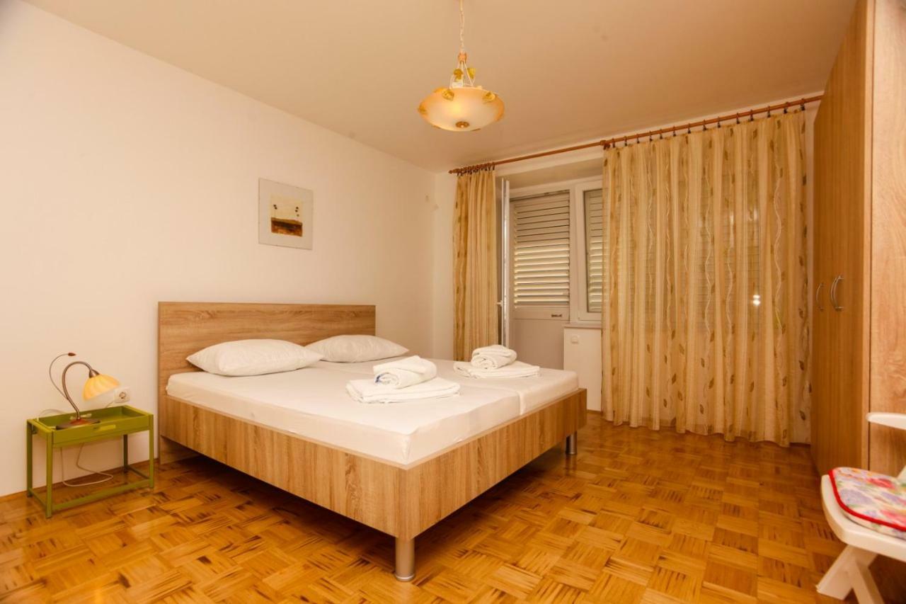 Apartments Marta Crikvenica Luaran gambar