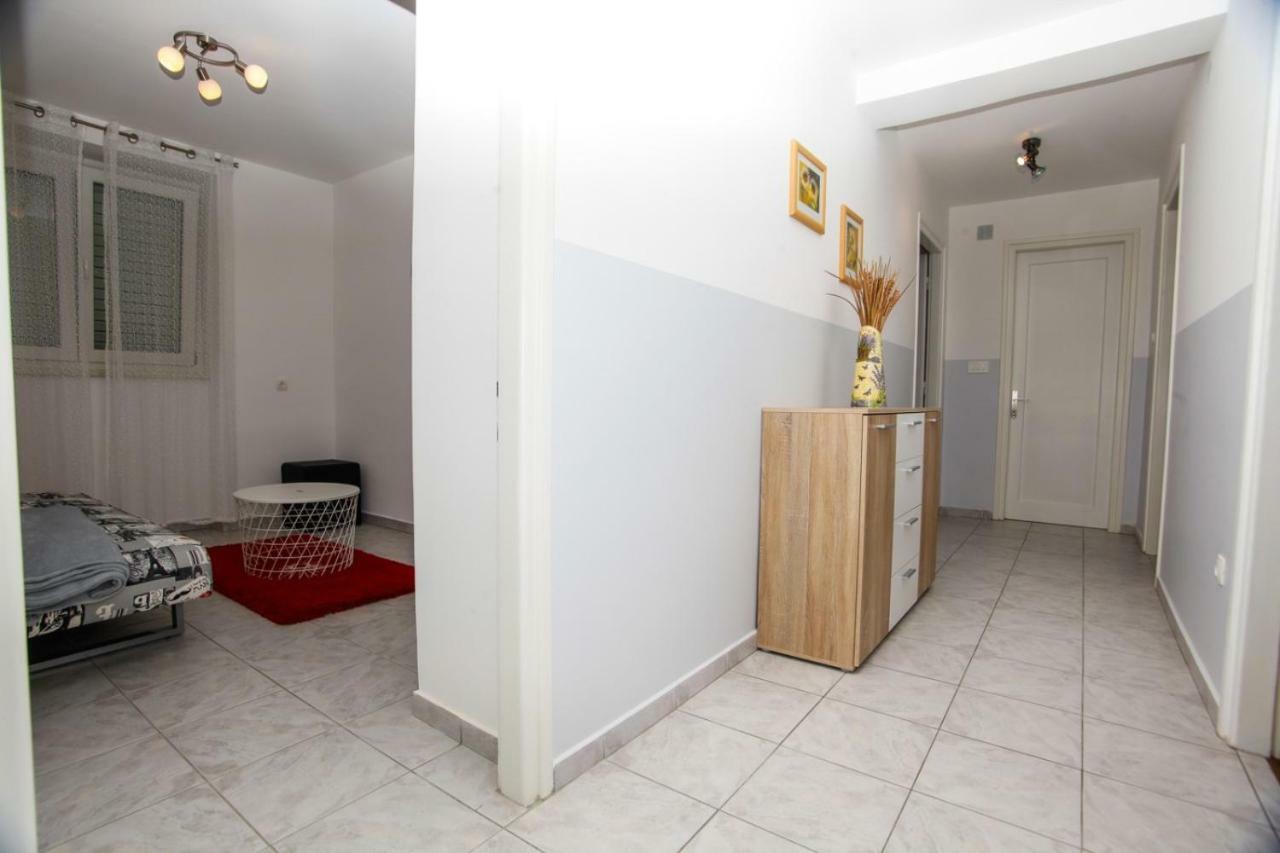 Apartments Marta Crikvenica Luaran gambar